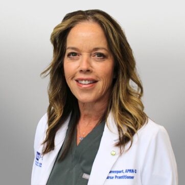 Portrait of Leslie, NeoHealth provider