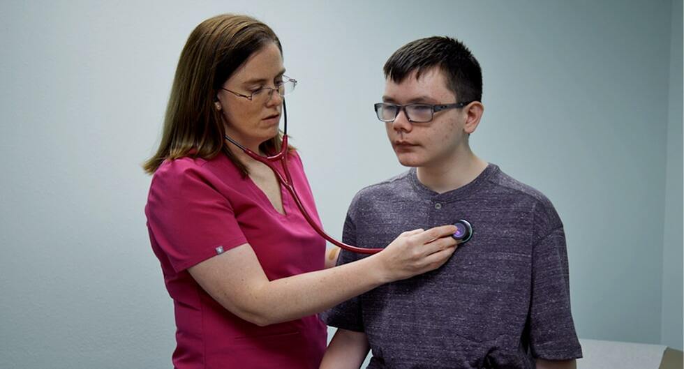NeoHealth provider meeting with a patient